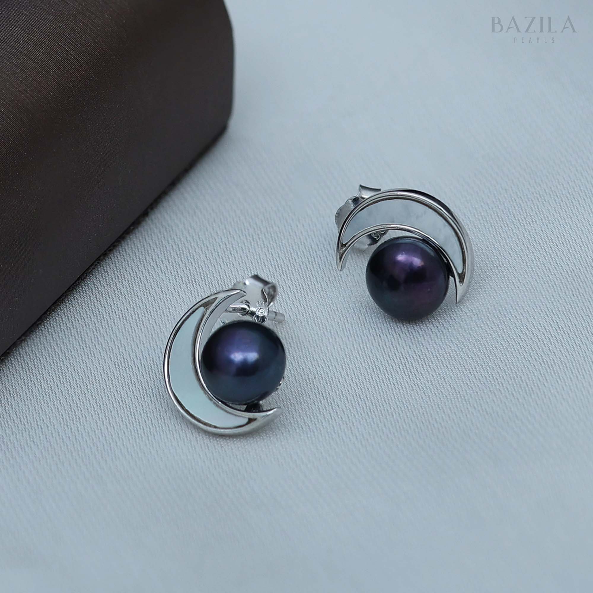Midnight Crescent Pearl Earrings – Silver & Black