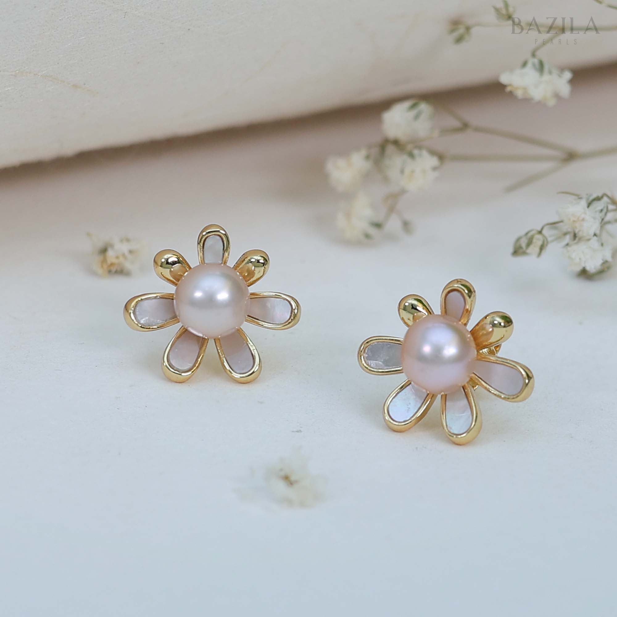 Elegant Flower-Shaped Pink Pearl Earrings in Gold-Finished Silver with Shimmering Shell Details