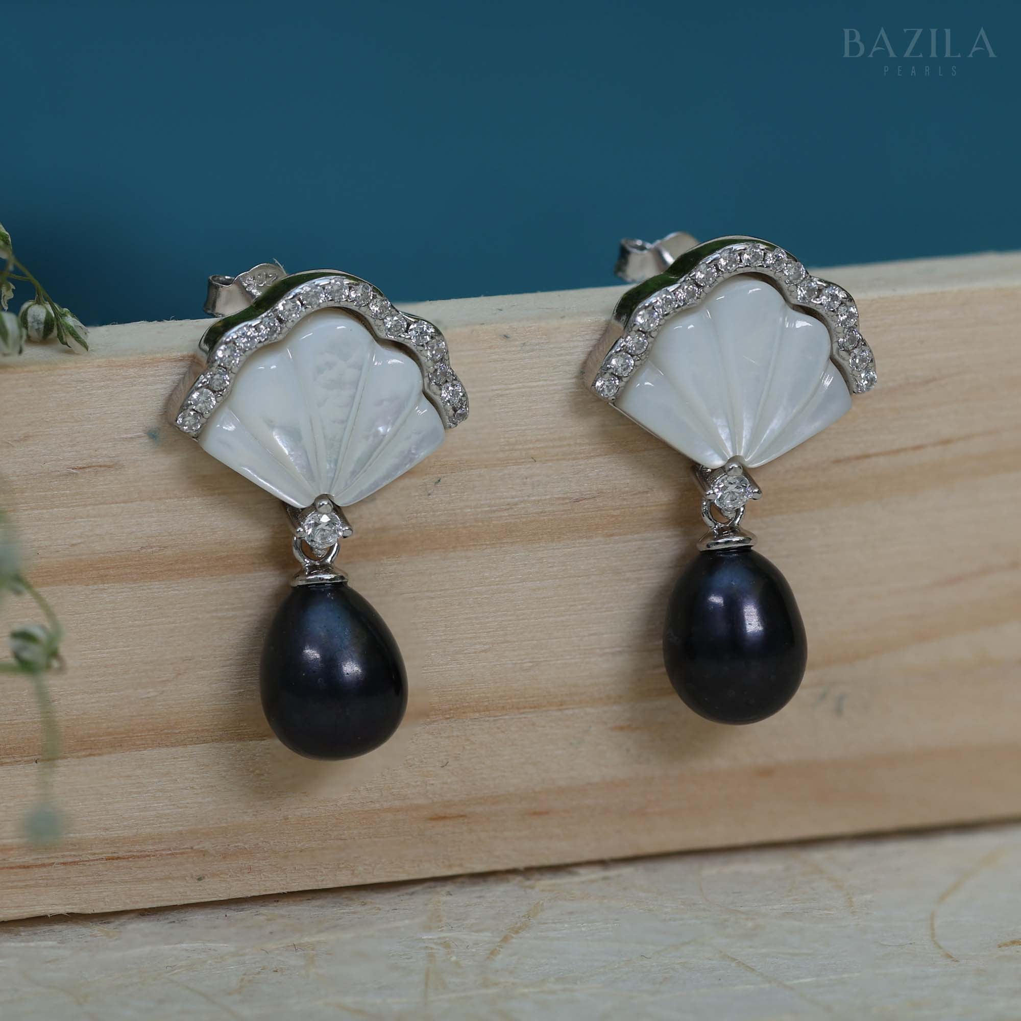 Elegant Shell Motif Black Freshwater Pearl Drop Earrings