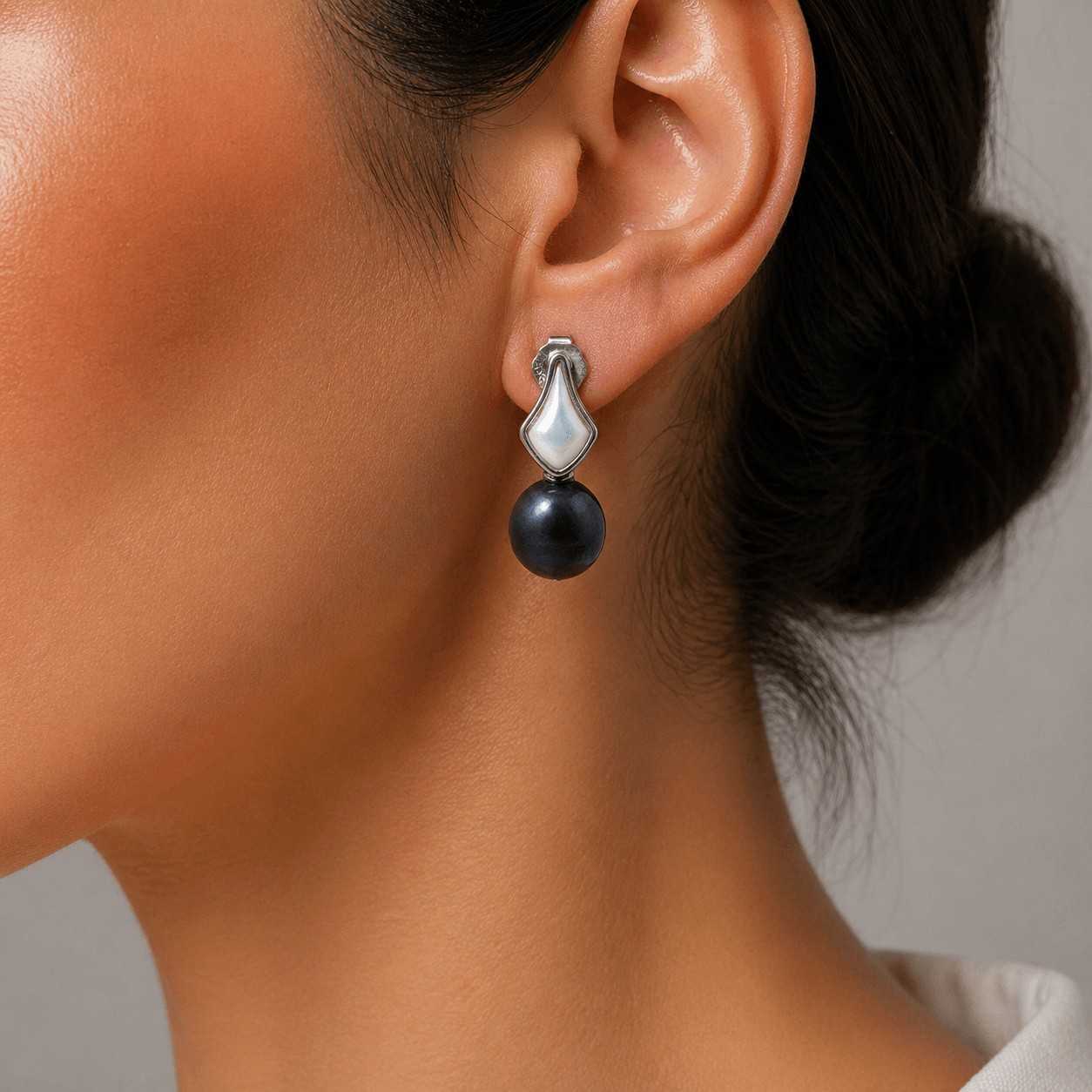 Black Fresh Pearl Drop Earrings – Silver Finish
