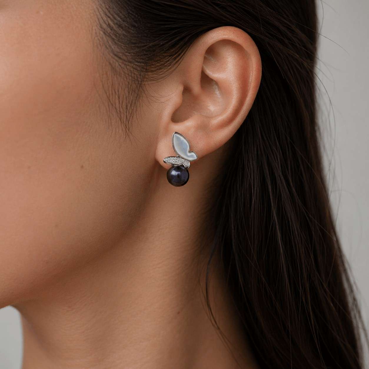 Midnight Flutter Black Pearl Earrings