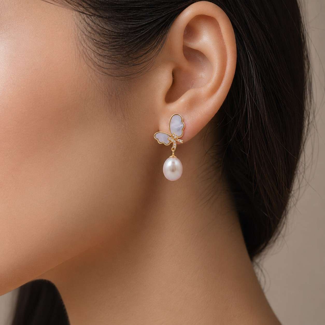 Black Fresh Pearl Butterfly Drop Earrings