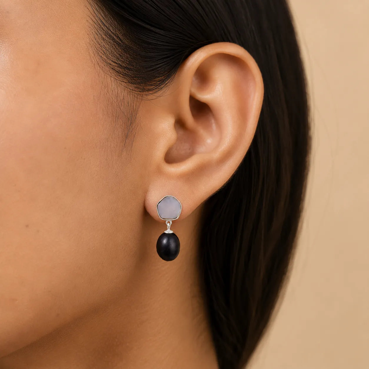 Black Freshwater Pearl Silver Drop Earrings