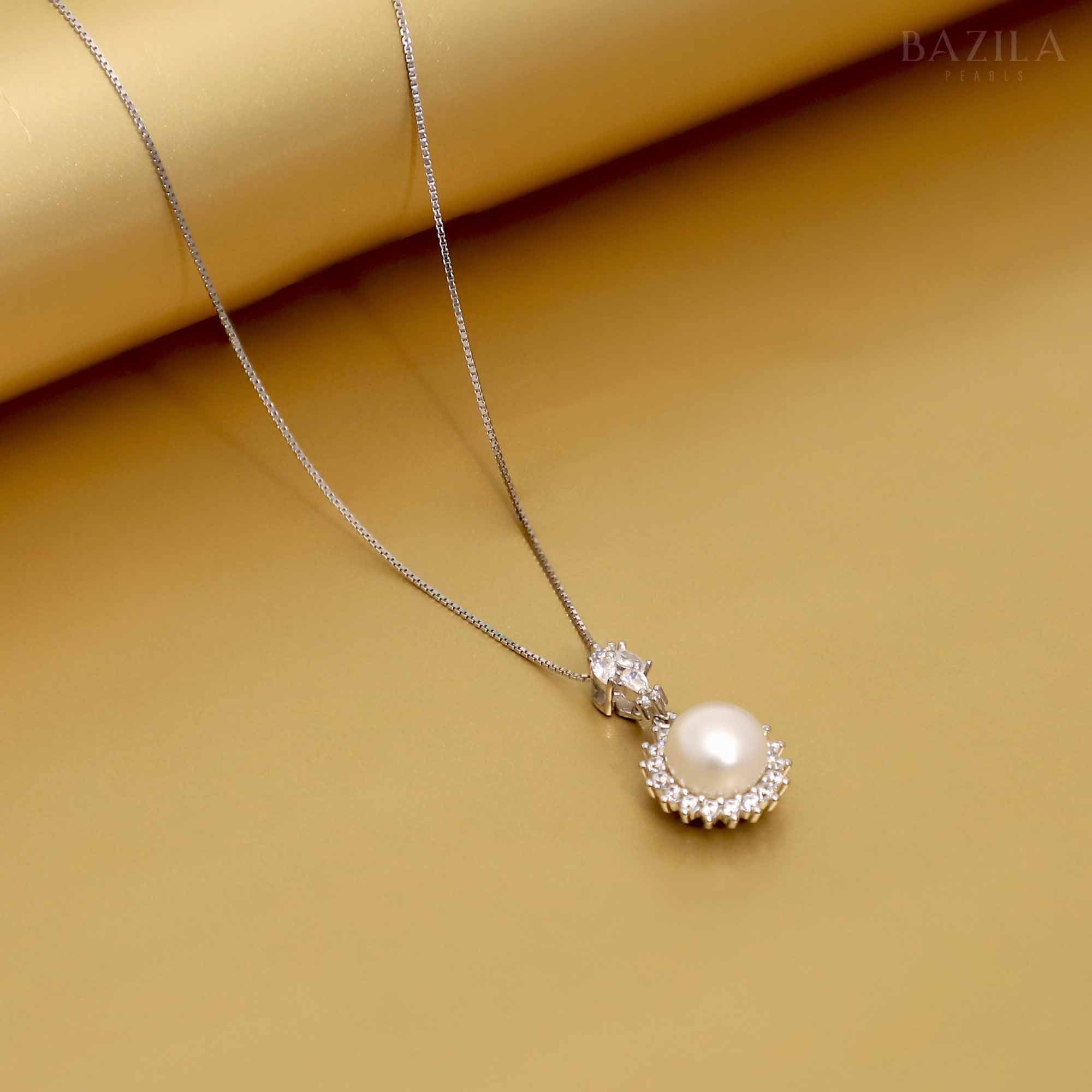 Classic Pearl Radiance Pendant