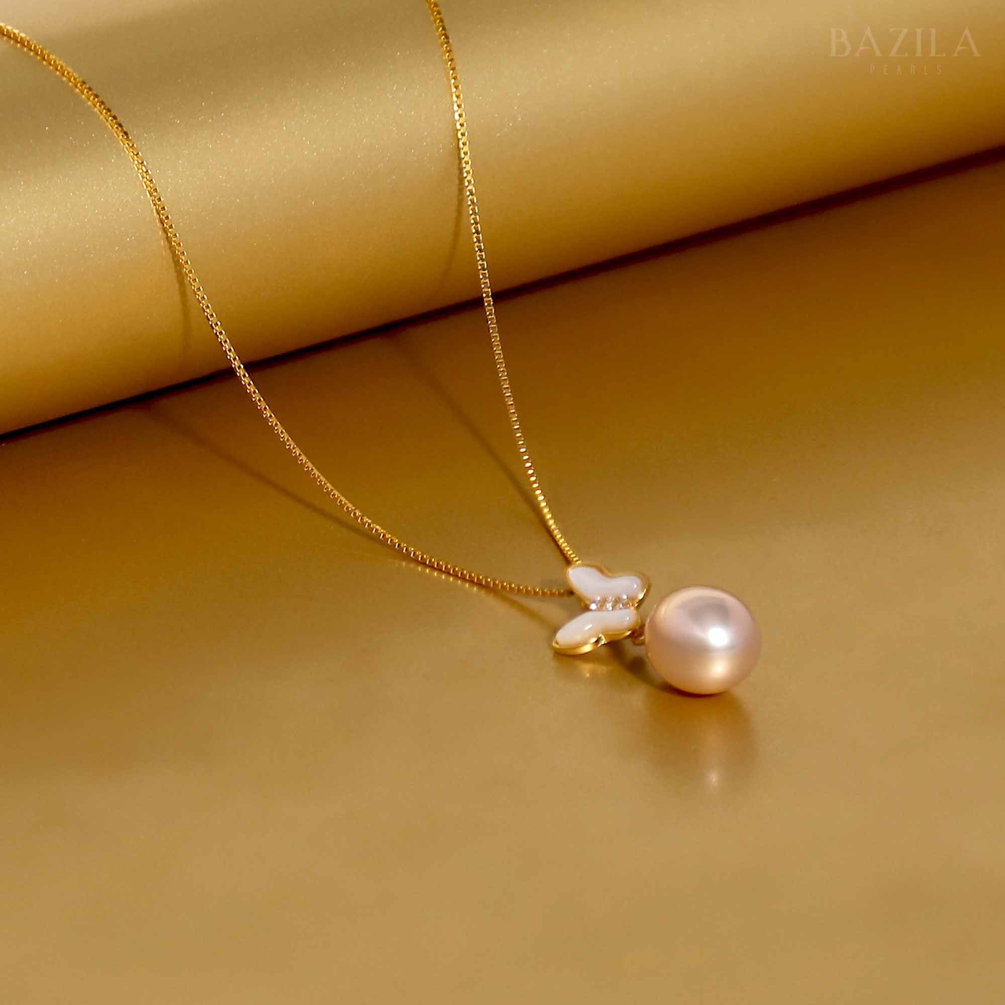 Elegant Pink Pearl Pendant on Classic Gold Chain