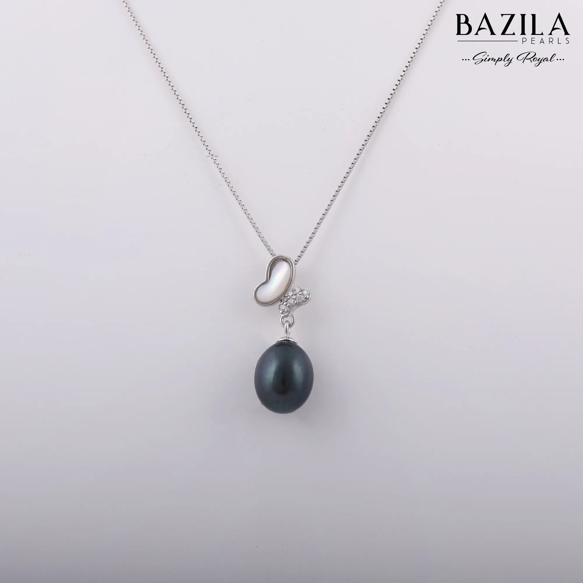 Black Pearl Clover Pendant on Sterling Silver Chain