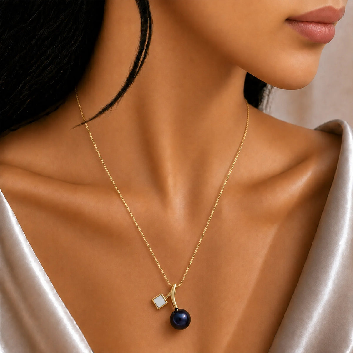 Celestial Drop Pearl Pendant – Black Pearl on Gold-Finish Chain