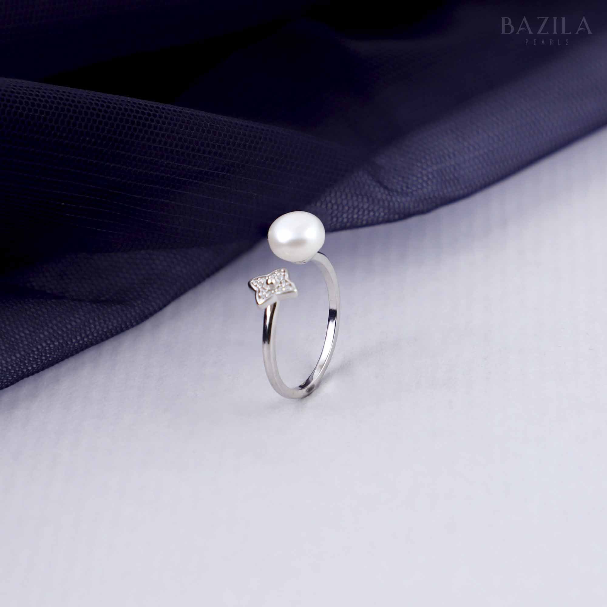 Adjustable White Pearl Ring