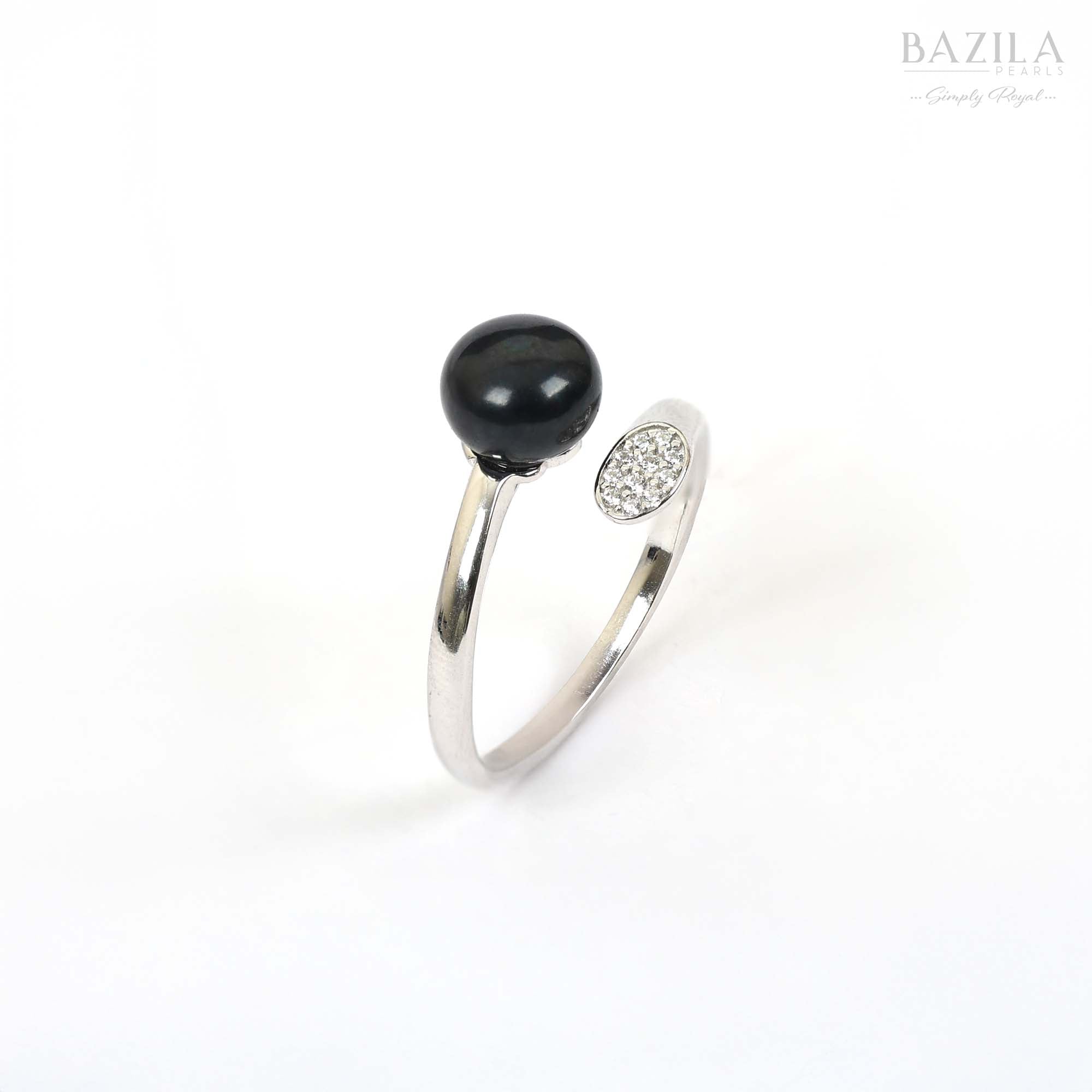 Black Pearl Ring with Silver Sparkling Oval Tip