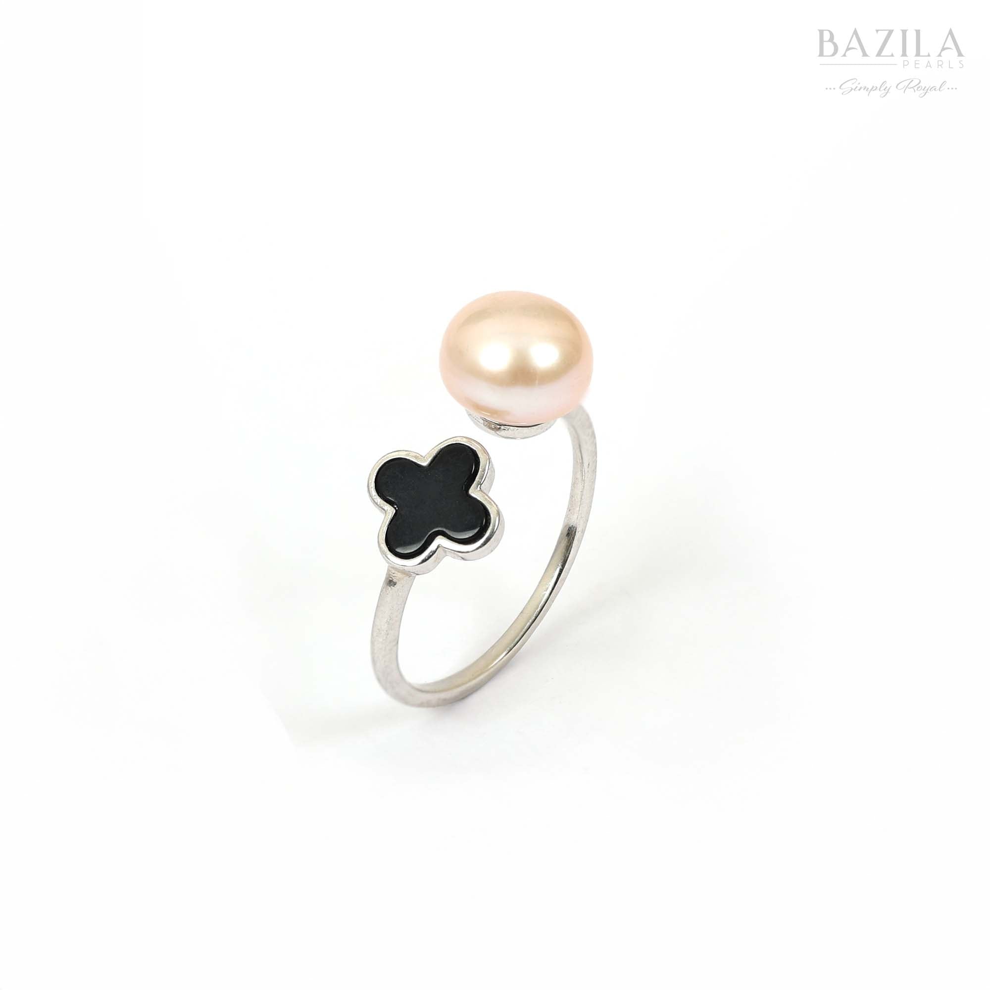 Sterling Silver Ring with Peach Pearl & Black Clover Charm