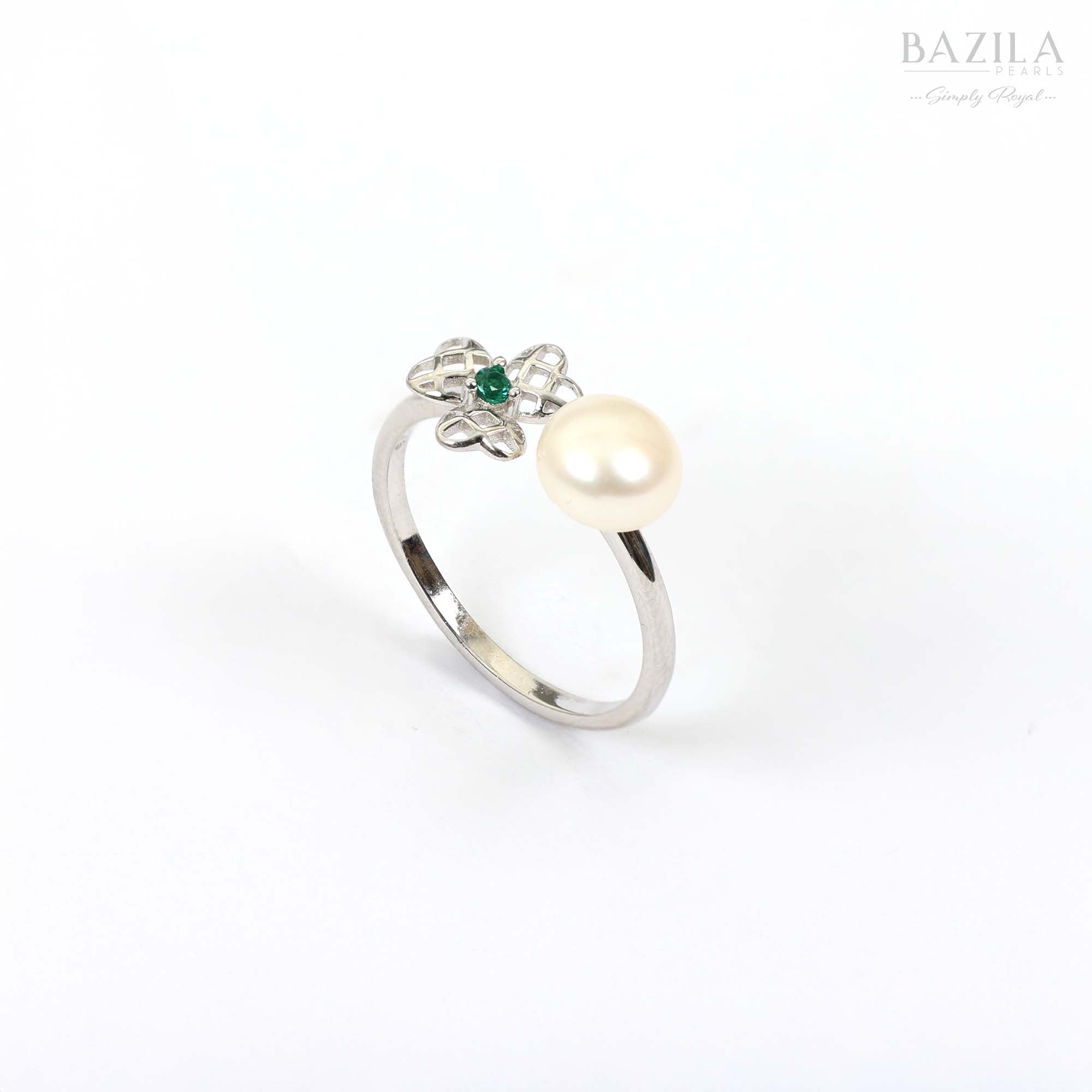 White Pearl & Emerald Center Clover Ring in Silver Finish