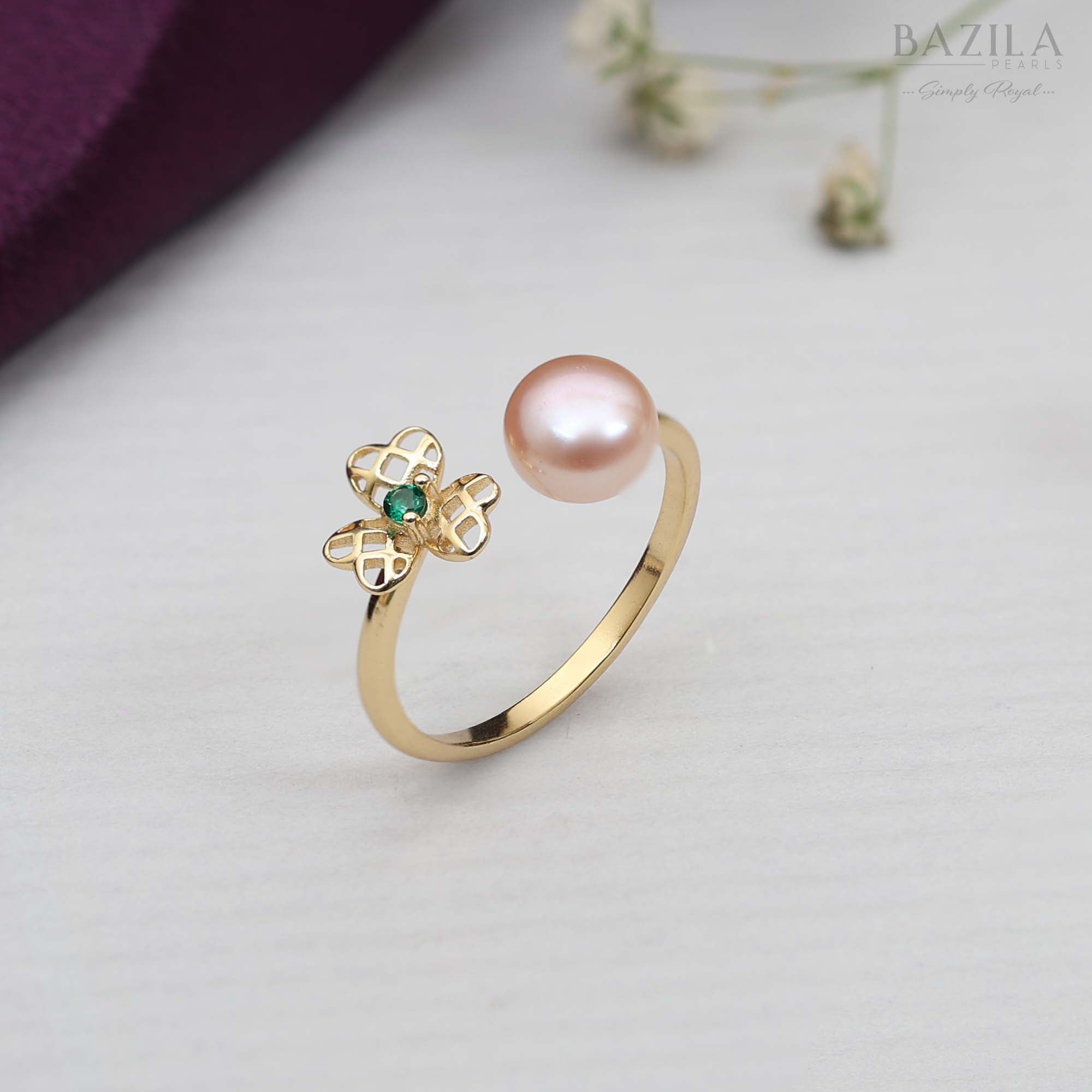 Peach Pearl & Emerald Clover Ring in Gold Finish