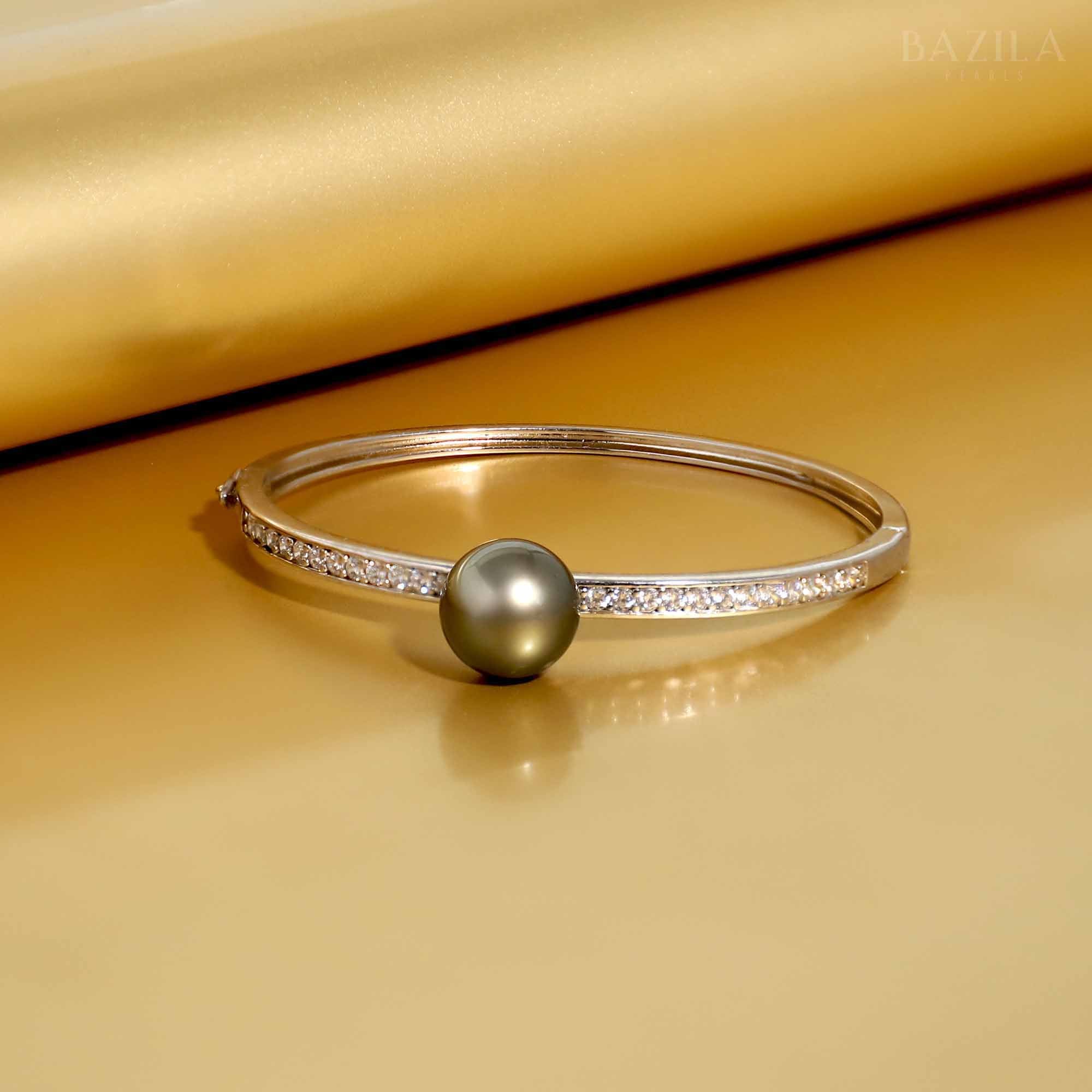 Radiant Tahitian Pearl Bracelet for Timeless Style