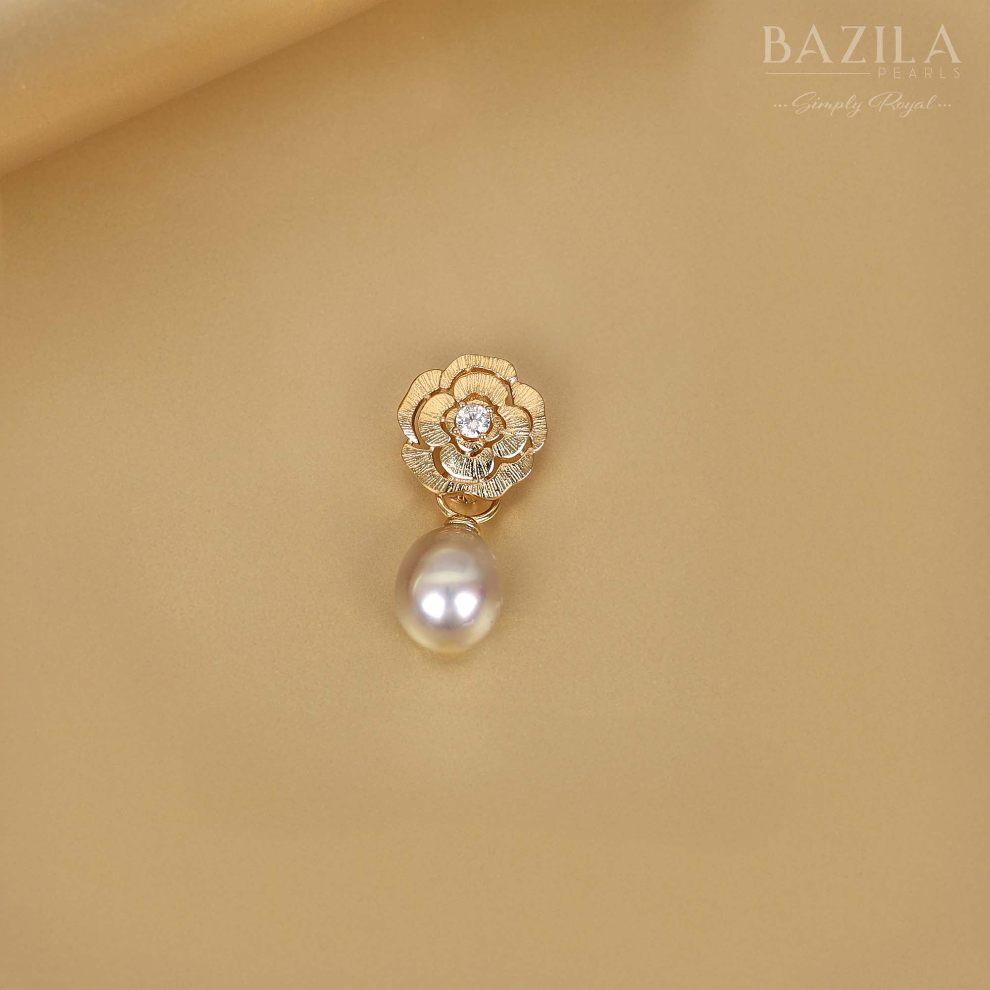 Lustrous South Sea Pearl Pendant in Silver Floral Design