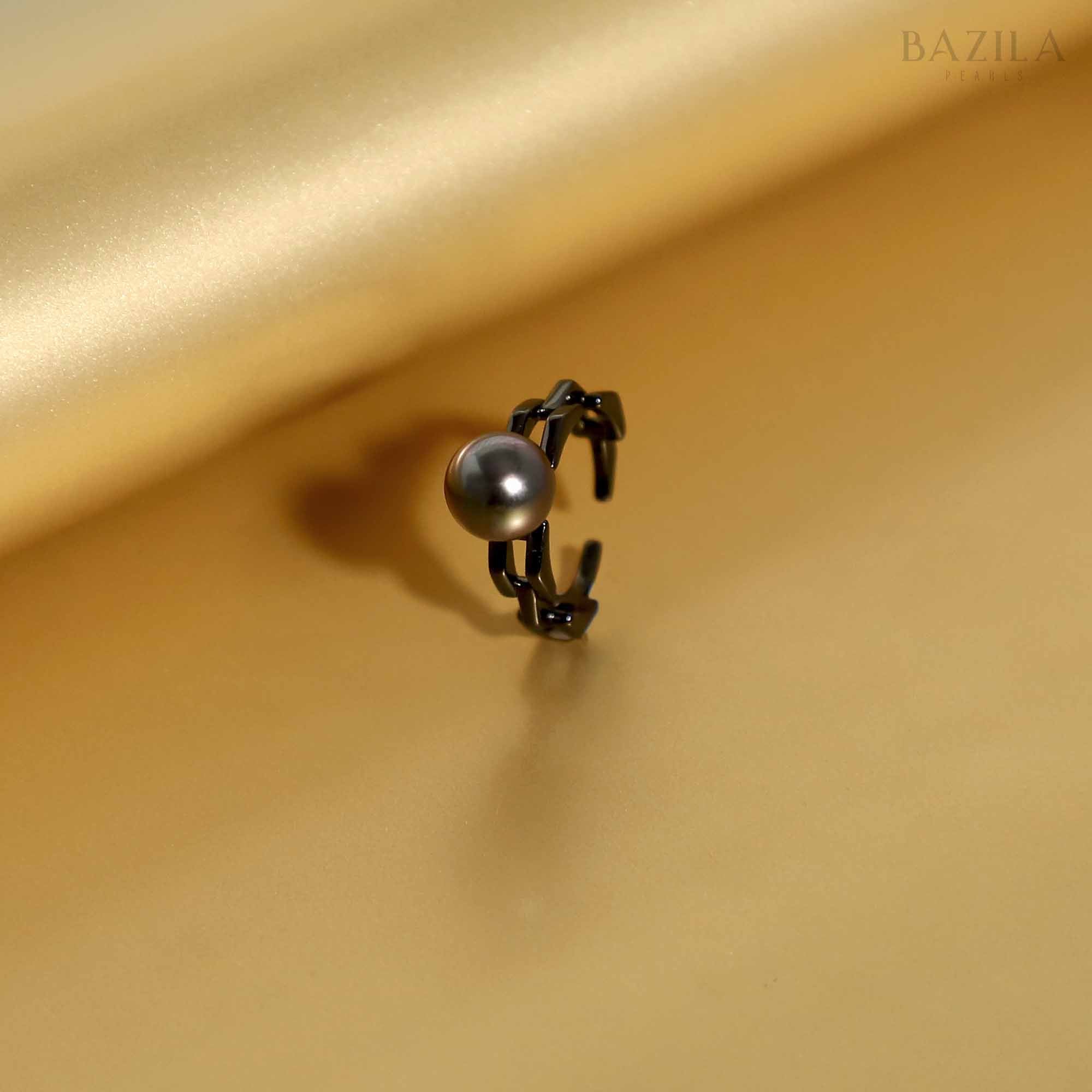 Midnight Luxe: Tahitian Pearl Chain-Link Ring