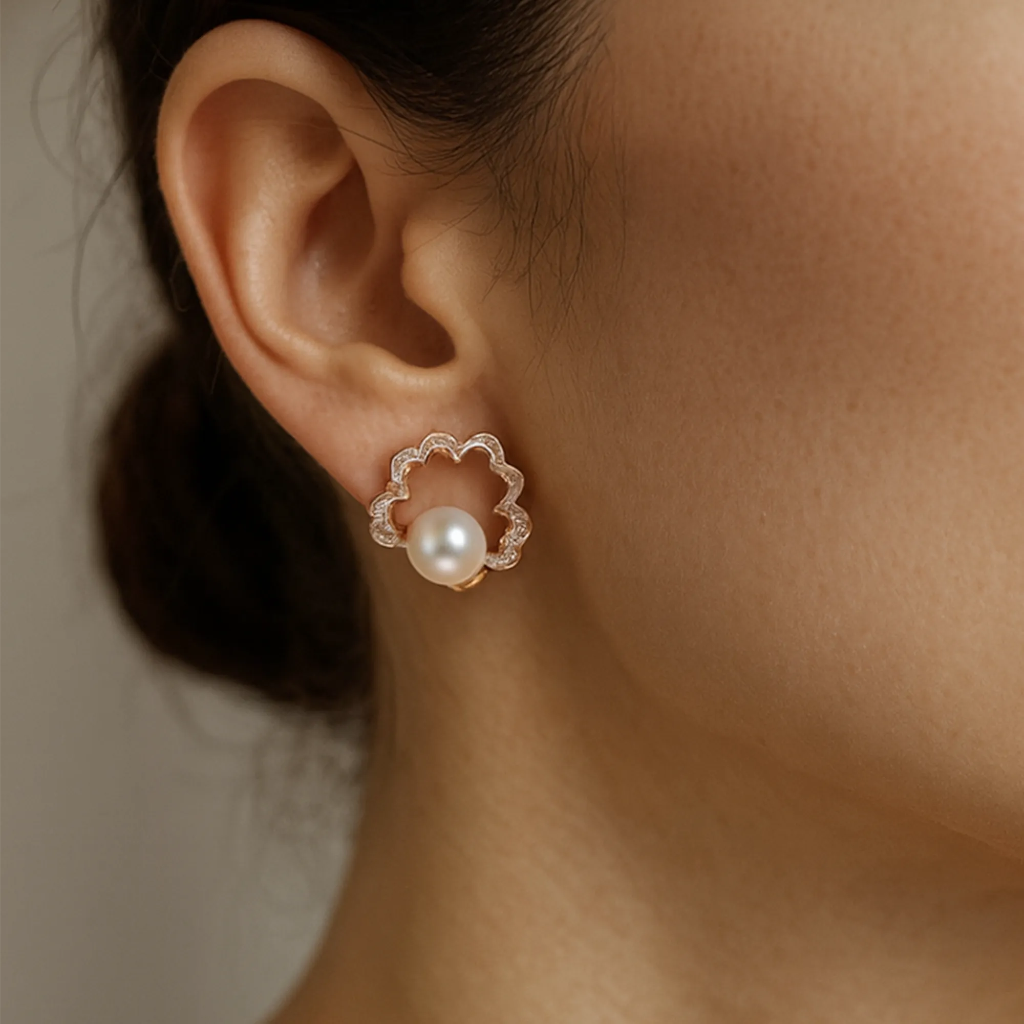 Freshwater Cultured Pearl Floral Stud Earrings