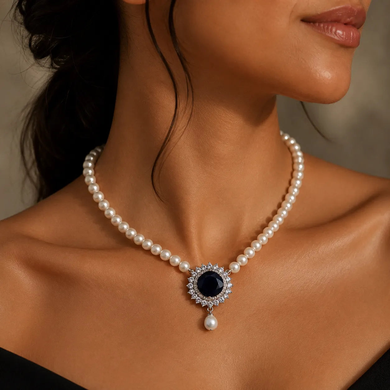 Lustrous Handpicked Pearl Necklace – A Symbol of Timeless Elegance