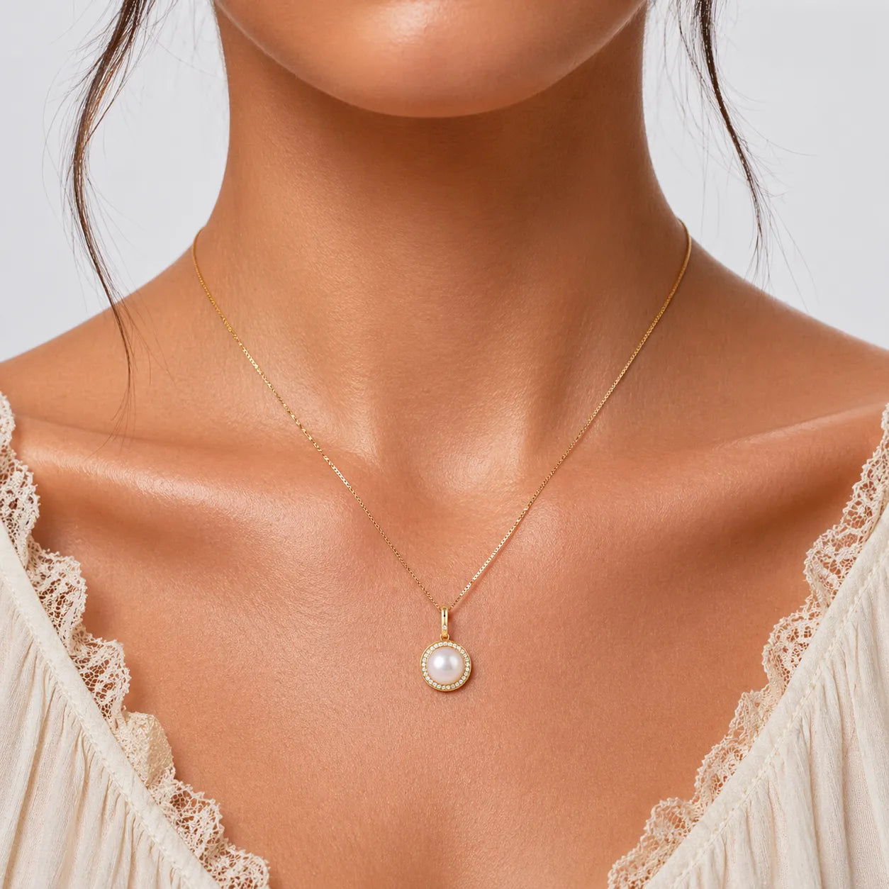 Charming Sea Pearl Pendant