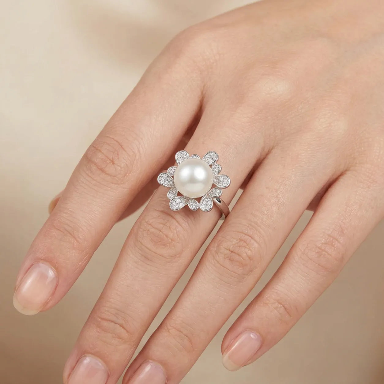 Floral Majesty: South Sea Pearl Bloom Ring